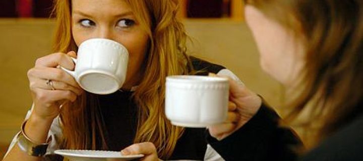 This is When to Throw Away (or Keep) All Those Teas in the Cupboard