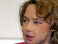 Woman Who Underwent World’s First Face Transplant Dies