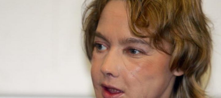 Woman Who Underwent World’s First Face Transplant Dies