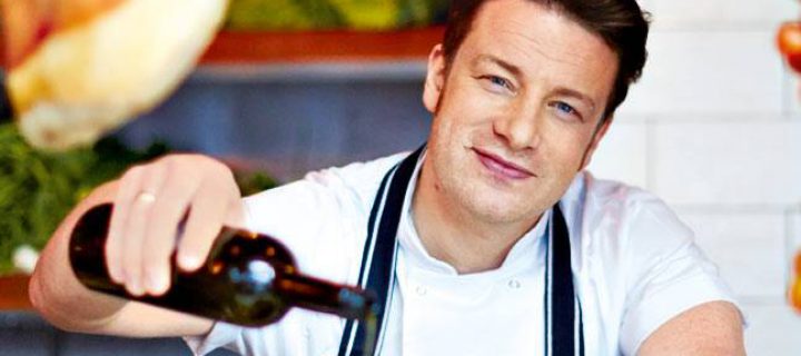 Celebrity Chef Jamie Oliver Hopes to Meet Justin Trudeau to Talk Childhood Obesity