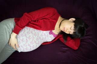 natural sleeping aids like melatonin and valerian root provide an alternative.
