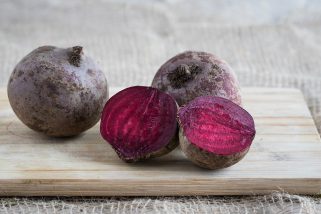 Drinking beet juice before exercising can improve brain functioning in older adults.