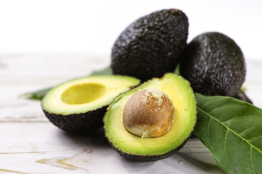 Faty snacks like hard boiled eggs and avocado can help you lose weight and avoid pre-diabetes.