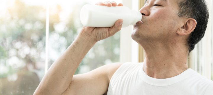 Protein Powder for Seniors: Combatting Muscle Mass Loss & Sarcopenia