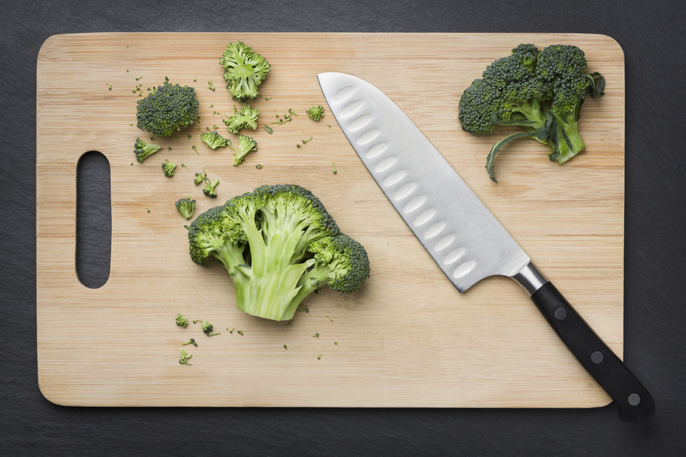 chopped-broccoli-helps-prevent-cancer
