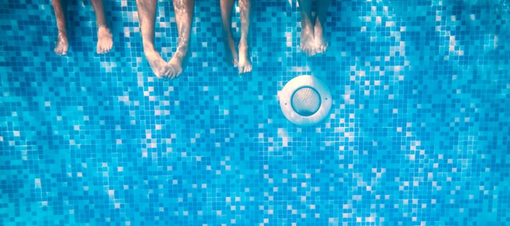 Can you catch COVID-19 in a swimming pool?