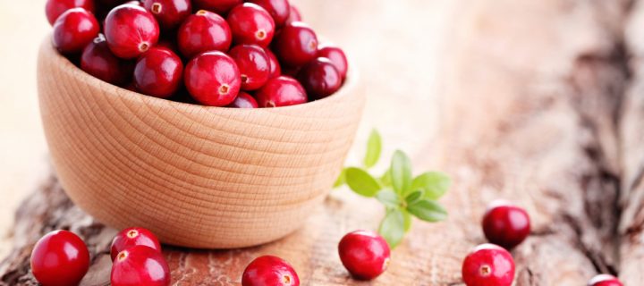 5 Benefits of Eating Cranberries Year-Round