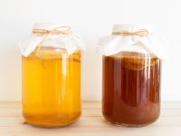 What Is Kombucha, and Should you be Drinking it?