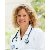 Dr. Tina  Fischer-Carne